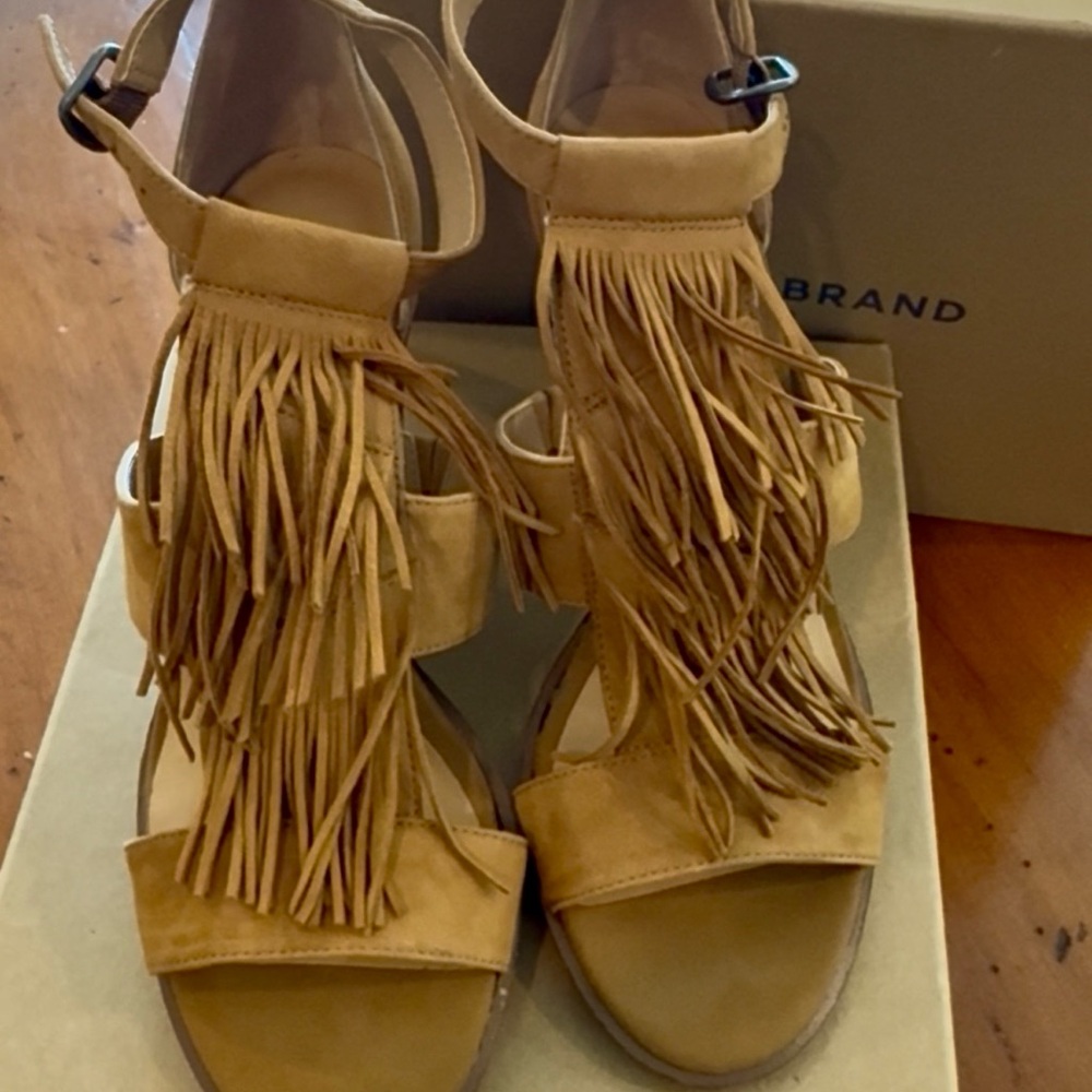 Lucky Brand Tan Suede Fringed T-Strap Heels